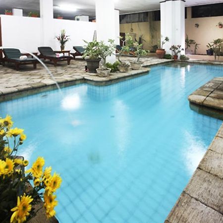 Hotel Ratna 庫塔 外观 照片